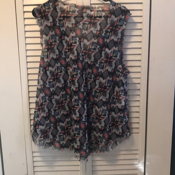 RachelRoy Top 💕 - Picture 3 of 3